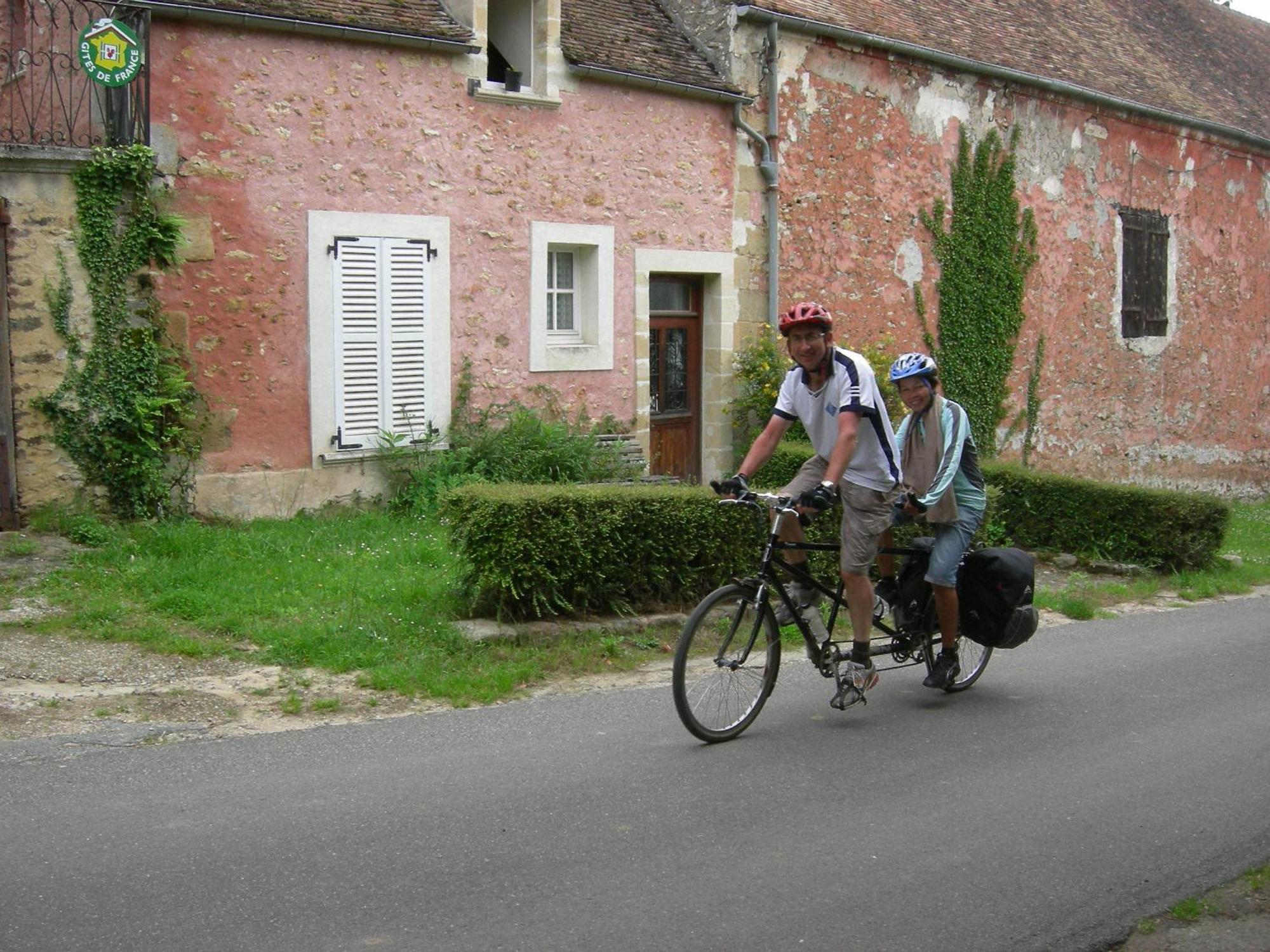 Bed and Breakfast La Ferme Rose Cergy Exterior foto